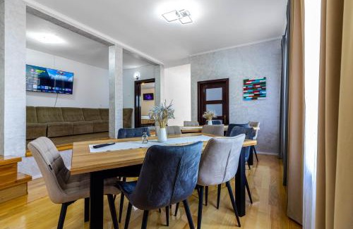 Novaci House | Căsuța din Plai