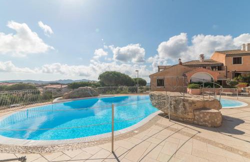 La Maddalena Apartment | C 207 Puntavilla - Vista Piscina
