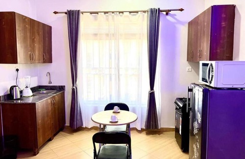 Kampala Hotel | C&A Orchid Apartments