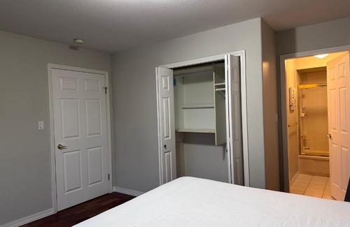 Oakridge House | C and D Cozy Bedroom