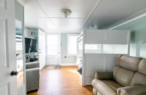 Grand Isle House | C'est Bon Across from UTV Entry Point! Sleeps 13!