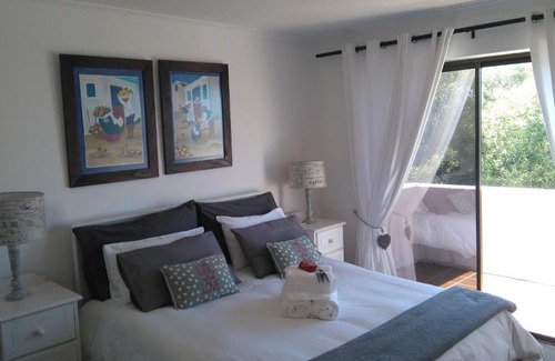 Melkbosstrand Apartment | C'est La Vie Self Catering Apartment