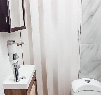 Parque San Andres House | C.-Habitación con baño privado / Centro de Coyoacan