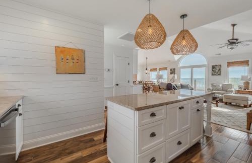 Topsail Beach House | C-Maid