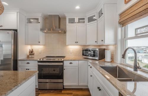 Topsail Beach House | C-Maid