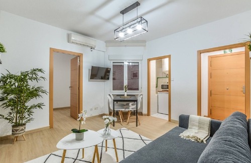 Palacio Apartment | C Plaza de Espa a 1B