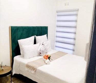 Phalaborwa Cabin | C-Rane Lodge - E