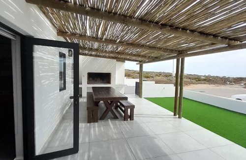 Jacobs Bay House | C-Rock Holiday Home Jacobs Bay