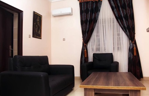 Igwuruta Hotel | C'ron Hotels and Suites