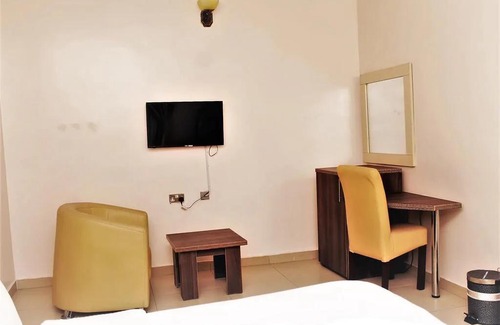 Igwuruta Hotel | C'ron Hotels and Suites