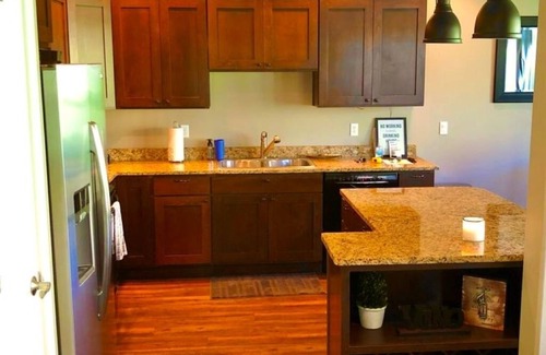 Quincy House | C03 Spacious 3BR Townhouse on the Golf Course