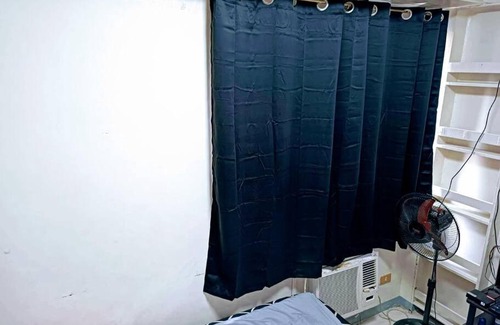 Moonwalk Apartment | (C2) Near Airport and King Size Bed Condominium