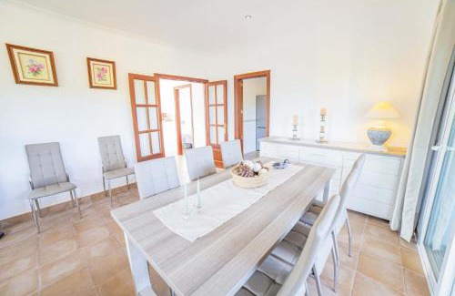 Buger House | C340 Son Serra by Mallorca Villa Selection