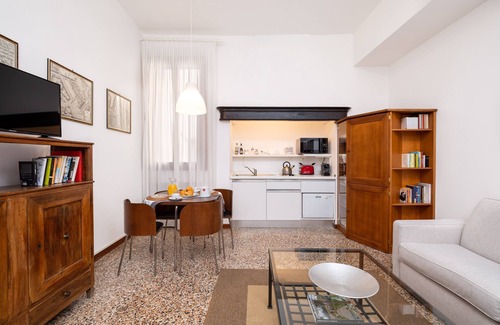 Castello House | Ca' Foscolo Residence