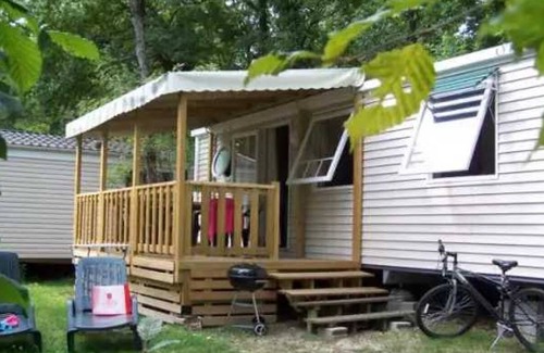 Sainte-Catherine-de-Fierbois House | Camping 5 étoiles - Parc aquatique - eebfed