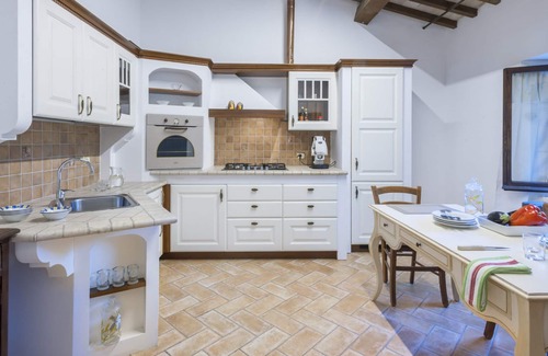 Cagli Villa | Ca' Paolo 8, Emma Villas