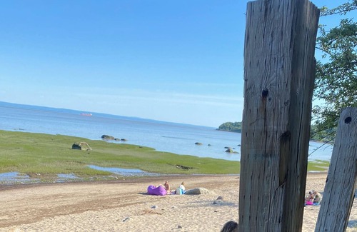 Petite-Riviere-Saint-Francois Cottage | Cottage in Charlevoix Québec. Ski, whales watching and more