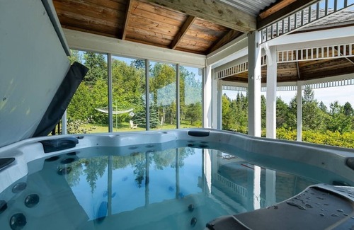 Petite-Riviere-Saint-Francois House | Hôtel à la maison - Villa Marier avec spa