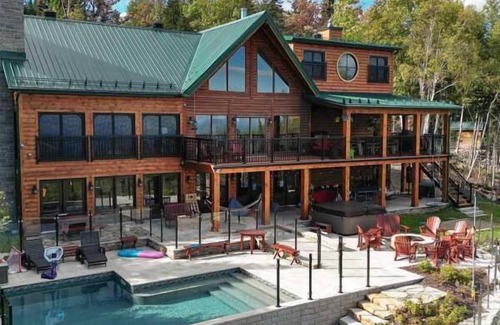 Petite-Riviere-Saint-Francois Ski Chalet | Cottage RUS-5 | Petite-Rivière-St-François