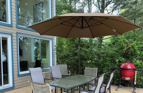Saint-Georges-de-Clarenceville Ski Chalet | Lake Champlain Oasis