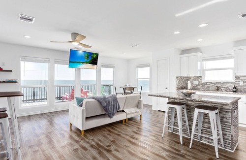 Port Bolivar House | Cab'n by the Sea - ULTRA SECLUDED BEACHFRONT HOME - 2BR/2BA