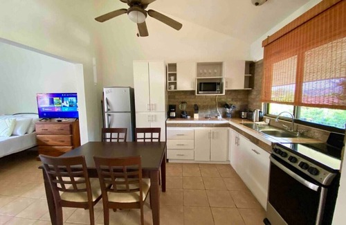 Playa Ocotal Condo | Cabaña en el Sol (Cabin in the Sun)