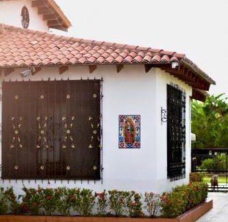 Apiay House | Cabaña La Betica