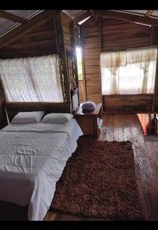 Katira House | Cabaña lago Río Celeste