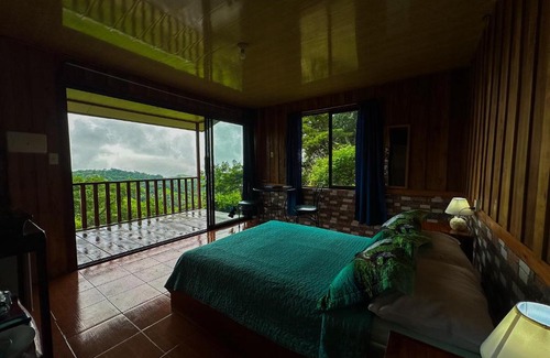 Sierra Apartment | Cabaña Paraiso Monteverde - Ocean view Farm - stay