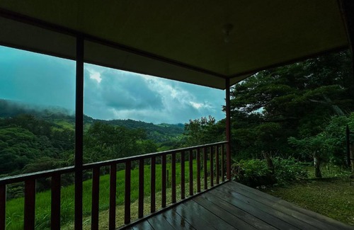Sierra Apartment | Cabaña Paraiso Monteverde - Ocean view Farm - stay