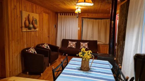 Pinto Ski Chalet | Cabaña rústica con la mejor vista, chimenea y tranquilidad