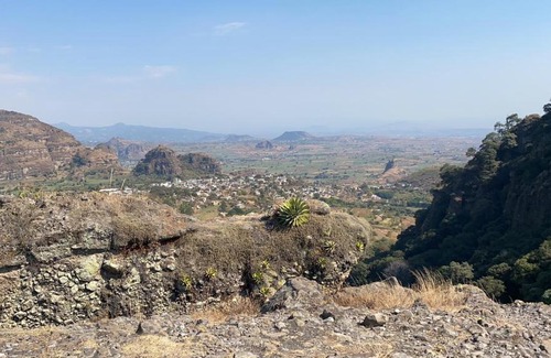 Amatlan Other | Cabaña romántica frente a las montañas