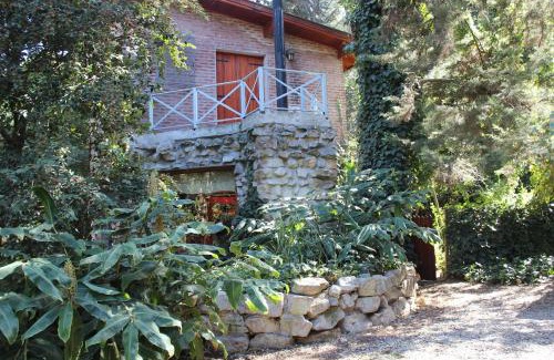 Bosque Peralta Ramos Cabin | Cabañas Arehue