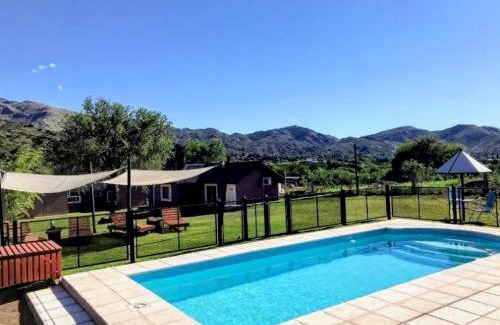 Potrero de los Funes Ski Chalet | Cabañas La Delfina para 4 personas Potrero de los Funes