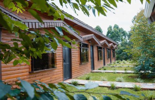 San Pablo de Leon Cortes Hotel | Cabañas La Hacienda