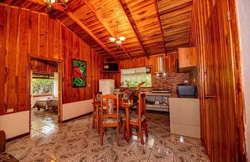 Monteverde Cabin | Cabañas La Pradera