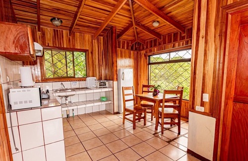 Monteverde Cabin | Cabañas La Pradera