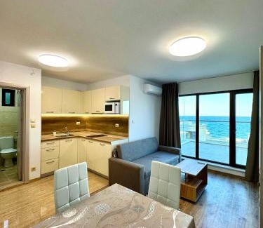 Primorski Apartment | Cabacum Pleasure Beachfront Apartments