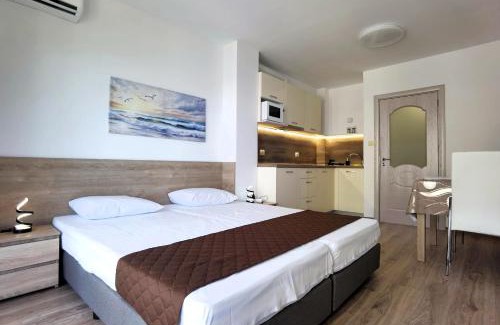 Primorski Apartment | Cabacum Pleasure Beachfront Apartments