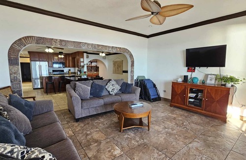 Sandy Beach House | Caballo De Mar Beach House - 3 bedroom/3 bathroom house right on the beach