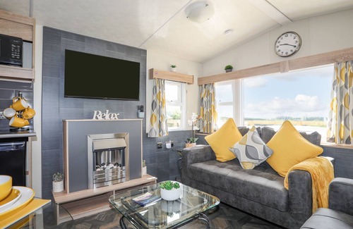 Rhyd-y-clafdy Cottage | CABAN CWTCH (THE COSY CABIN), pet friendly in Llanaelhaearn