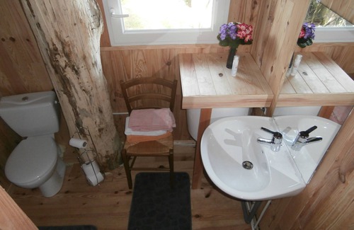 Saint-Thomas-de-Courceriers House | Cabane Dans Les Arbres - Le Nid Dans Le Chêne