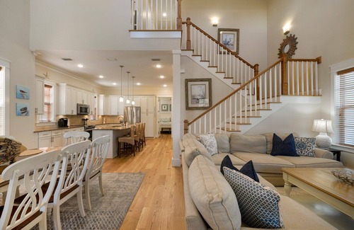 Lakeside at Blue Mountain Beach House | CABANA BLU: New Listing! Private Community, Beautiful Large Pool, Easy Beach Access