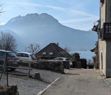 Talloires-Montmin Apartment | Cabana & Le Paisible - Proche Lac