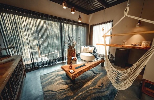 Correas Cabin | Cabana Secreta