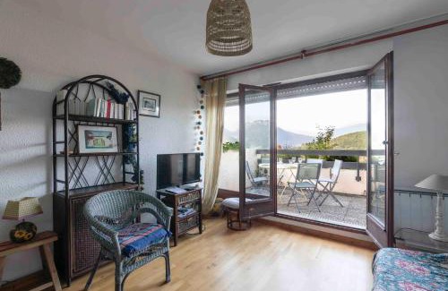 Talloires-Montmin Apartment | Cabana & Triplex Bleu d'Annecy - Lake View, Terrace