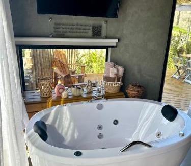 Praia do Rosa Ski Chalet | Cabanas Sonho Rosa