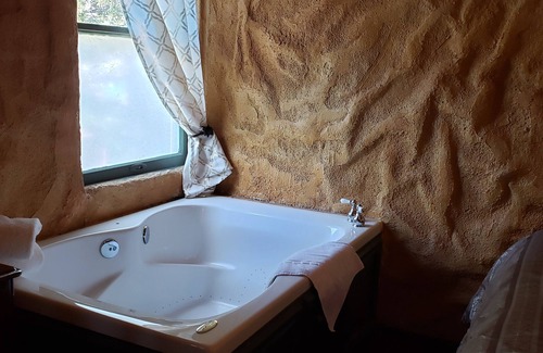 Napa Bed & Breakfast | Cabernet House, An Old World Inn
