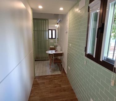 Old Town Apartment | Cabernet Sauvignon - Harbor's Light