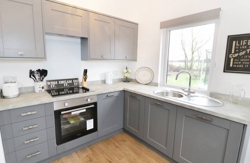 Thornton-Cleveleys Cottage | Cabin ∙ 1 bedroom ∙ 2 guests